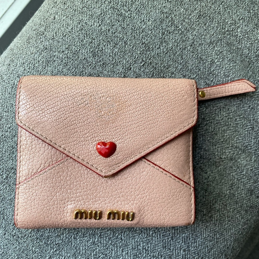 Miu Miu Trifold Heart Love Letter Pink Wallet